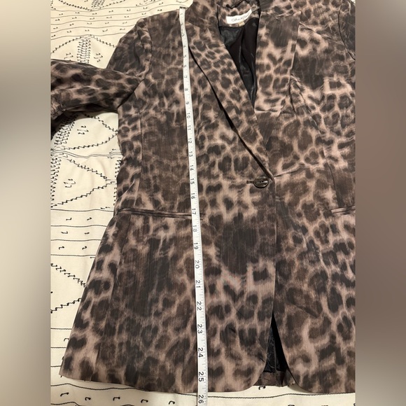 Calvin Klein Leopard print Nylon Blazer - Picture 7 of 8
